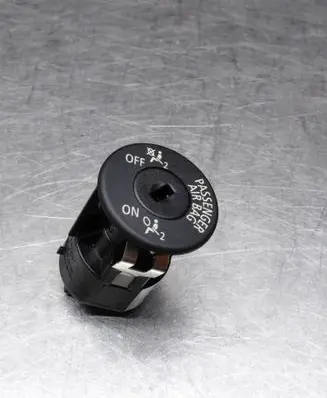 BMW 5 E60 E61 Passenger airbag on/off switch 6974643