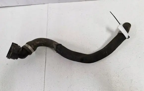 Volvo V40 Engine coolant pipe/hose 31319309