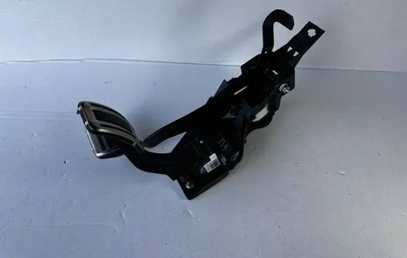 Peugeot 508 II Accelerator throttle pedal 9674829180