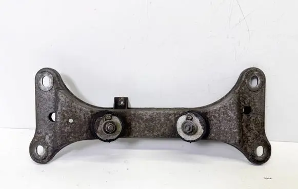 BMW 3 E92 E93 Gearbox mounting bracket 6778058 24168110 22316778058