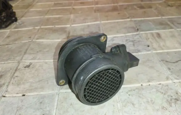 Audi A4 S4 B6 8E 8H Mass air flow meter 0280218063 06A906461L