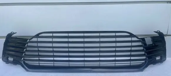 Toyota Camry VIII XV70 Front bumper lower grill 53102-33350