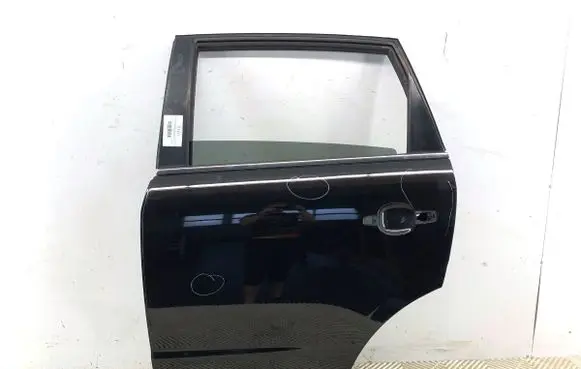 Opel Antara Rear door