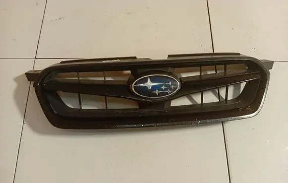 Subaru Legacy Front grill 91121AG150 91121-AG150