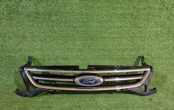 Ford Mondeo MK IV Front grill 