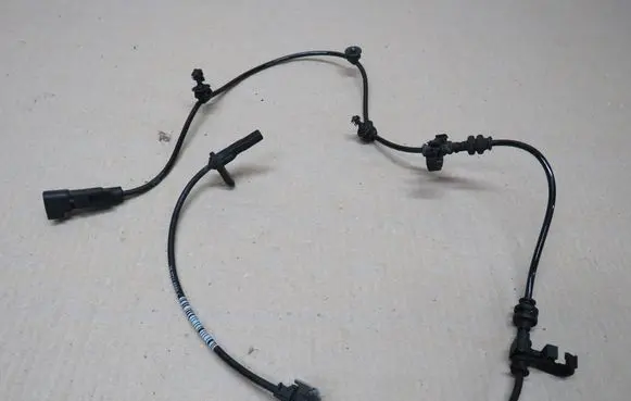 Opel Insignia B ABS brake wheel speed sensor 84149055