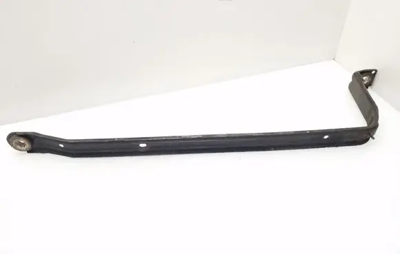 Fuel tank mounting bracket