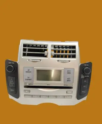 Toyota Yaris Radio/CD/DVD/GPS head unit 861200D210