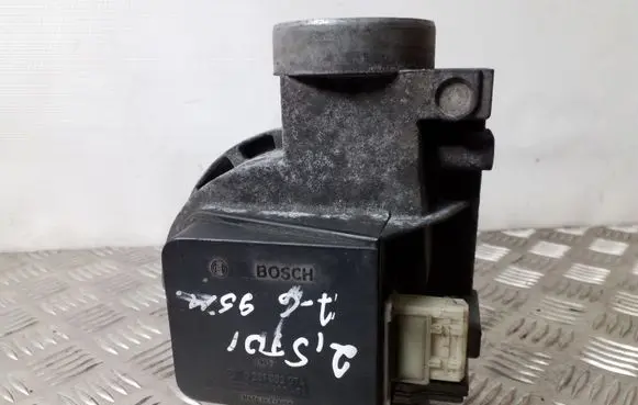 Audi A6 S6 C4 4A Mass air flow meter 0281002074 4A0133471