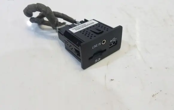 Ford Focus USB socket connector 