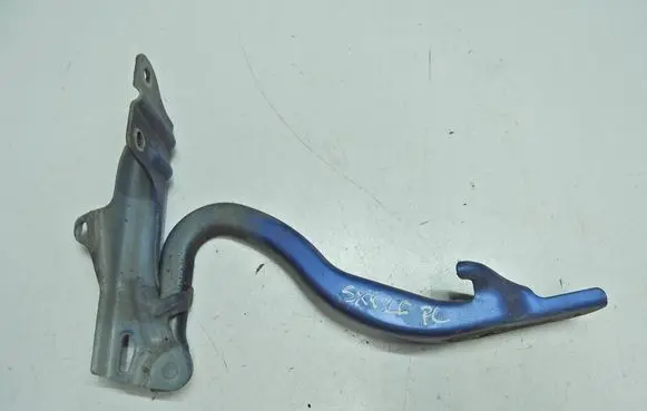 Suzuki SX4 Engine bonnet/hood hinges
