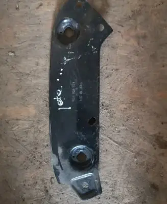 Volkswagen Jetta VI Radiator support slam panel bracket 5C6805931