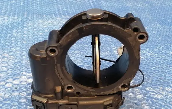 Mercedes-Benz Sprinter W906 Throttle valve A6510900470