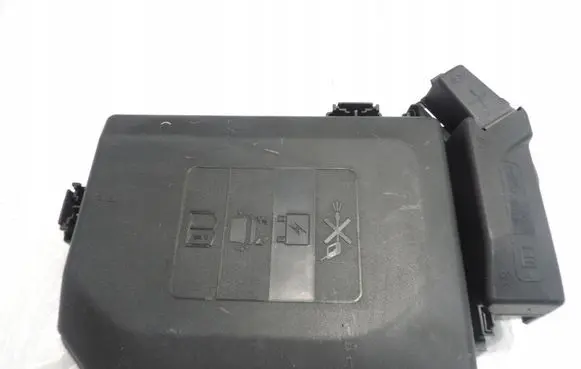 Opel Astra K Fuse box set 39040849