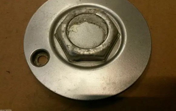 Volkswagen Golf I Original wheel cap 90029
