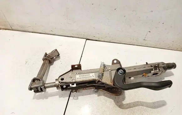 Skoda Octavia Mk2 (1Z) Steering wheel axle 1z1419502