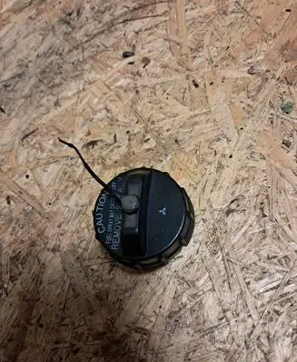 Mitsubishi Space Star Fuel tank cap