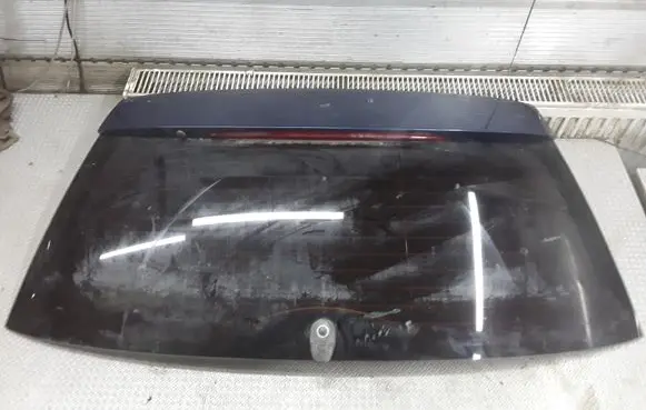 BMW 3 E46 Opening tailgate glass 43R001026