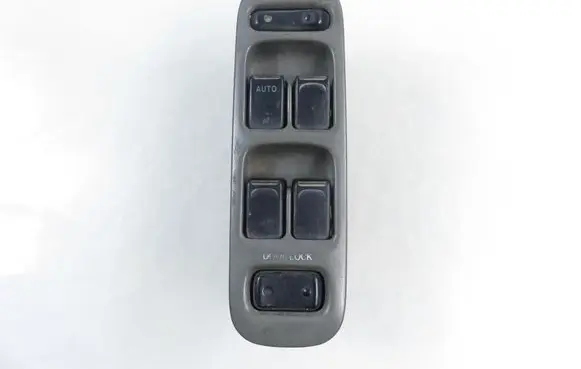 Suzuki Grand Vitara I Electric window control switch