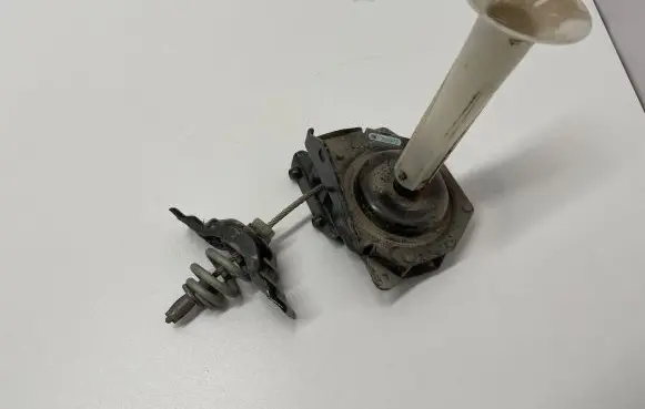 Dodge RAM Spare wheel bolt 1301475 18786A