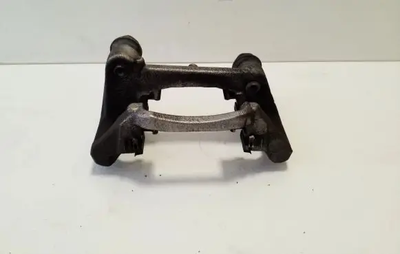 Nissan Qashqai J12 Brake caliper pad carrier rear 