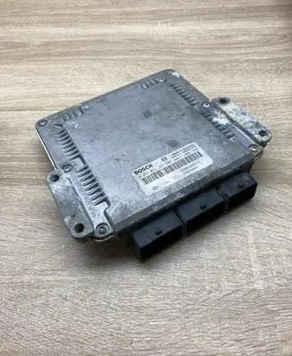 Renault Laguna II Engine control unit/module ECU 8200309318 0281011325