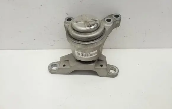 Ford Fusion II Engine mount bracket BG916F012AC