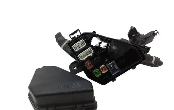 Toyota Yaris Fuse module 8266252790