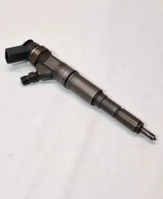 BMW 5 F10 F11 Fuel injector 0445110