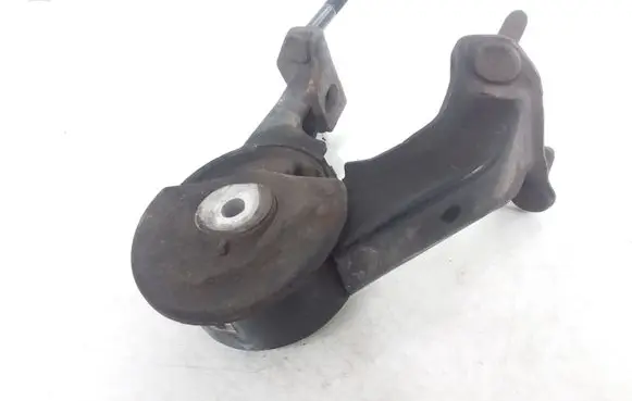 Toyota Avensis T250 Engine mount bracket 123710R040
