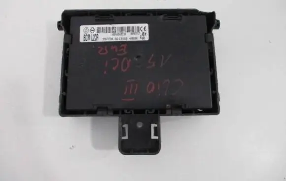 Renault Clio III Central body control module 8200343733 BCML2CR