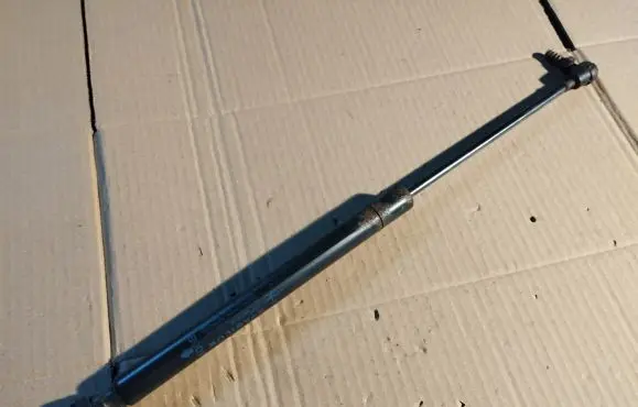 Dodge Journey Tailgate/trunk strut/damper 05178293AC