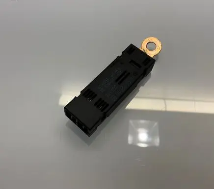Mercedes-Benz B W246 W242 Aerial antenna amplifier A1568200089 92032100101 1568200089