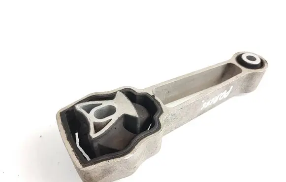 Engine mount bracket