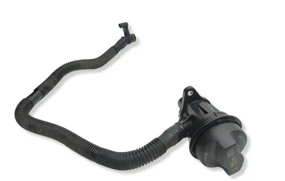 Mercedes-Benz GLB x247 Oil filler cap A2600104900