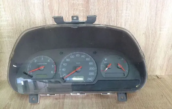 Volvo S40, V40 Speedometer (instrument cluster) 30889704D