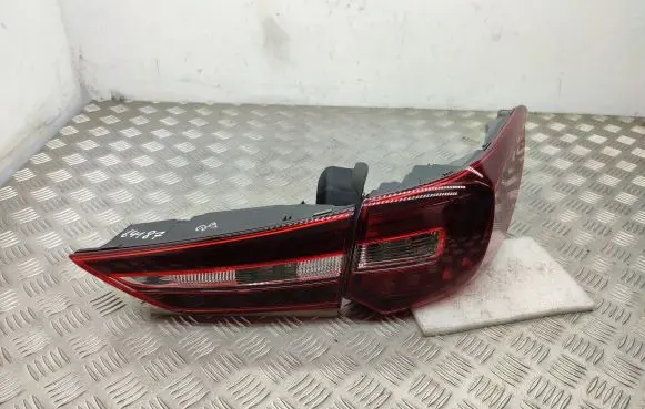 Opel Grandland X Rear/tail lights YP00098280 YP00016480