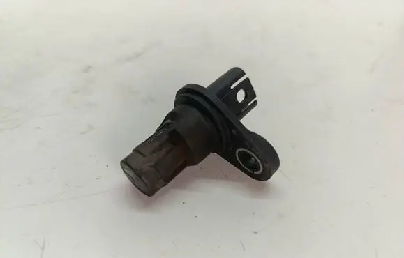 BMW X3 E83 Camshaft position sensor 752501405