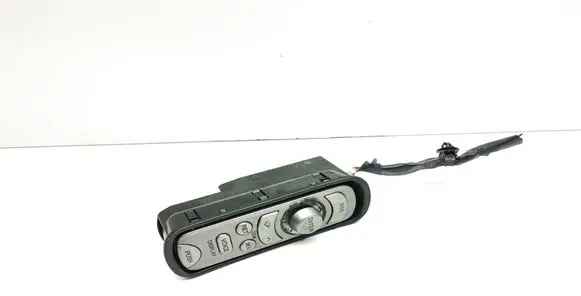 Head unit multimedia control