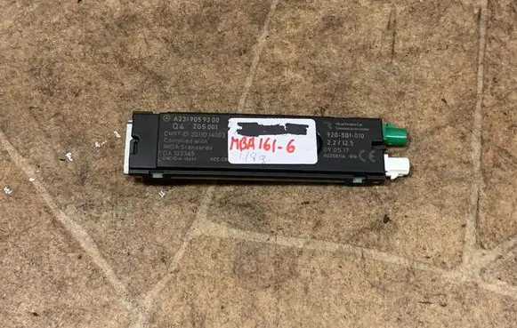 Mercedes-Benz SLC R172 Aerial antenna amplifier A2319059300