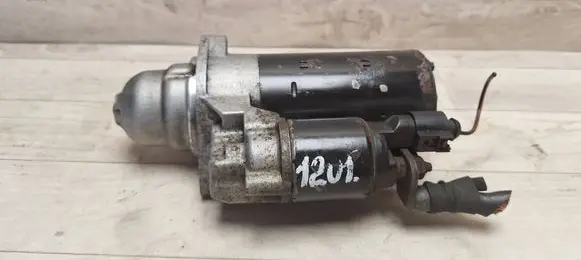 Audi A6 S6 C6 4F Starter motor 0001109258