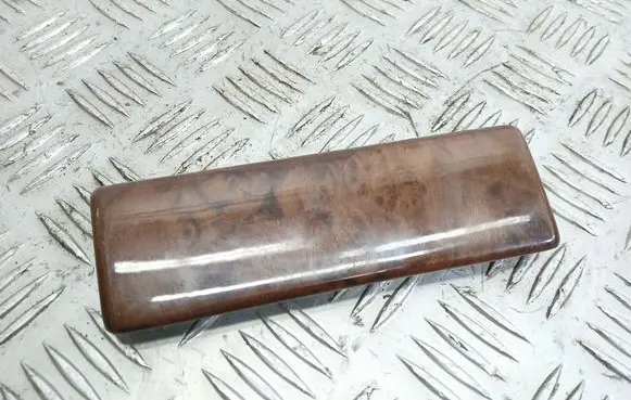 BMW 5 E39 Dashboard glove box trim 8211434