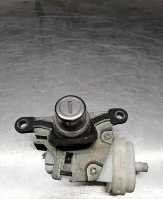 Audi A4 S4 B7 8E 8H Tailgate exterior lock 8D0862055
