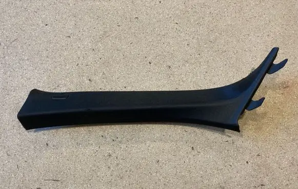 BMW M5 F90 (A) pillar trim 7384525