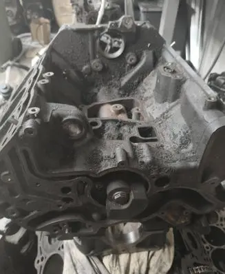 Audi Q7 4M Engine block 059023aq