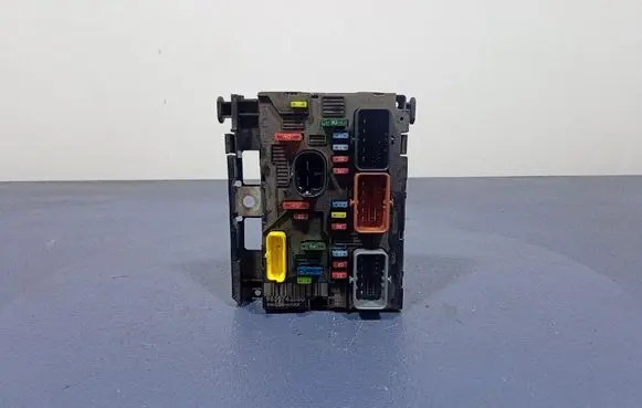 Peugeot 307 Fuse box set 9659742080
