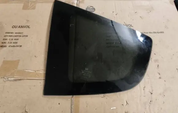 Honda Jazz Rear side window 43R007953 DOT20AS3