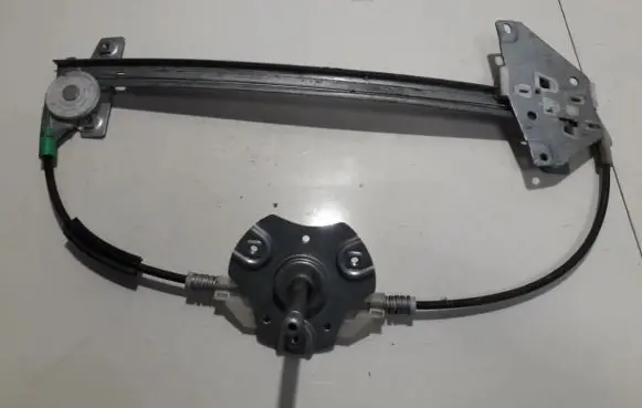 Mitsubishi Carisma Sliding door window regulator with motor