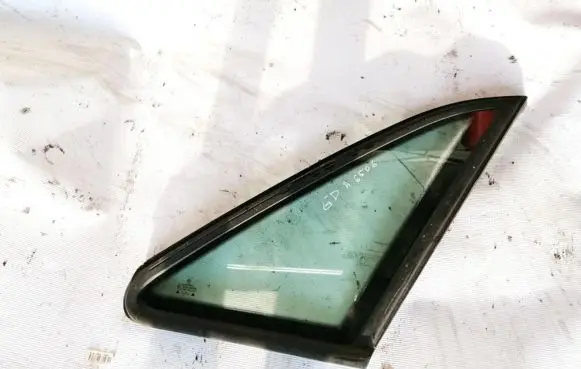 Volkswagen PASSAT B4 Rear side window