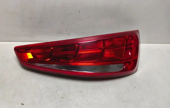 Audi Q3 8U Tailgate rear/tail lights 8U0945094